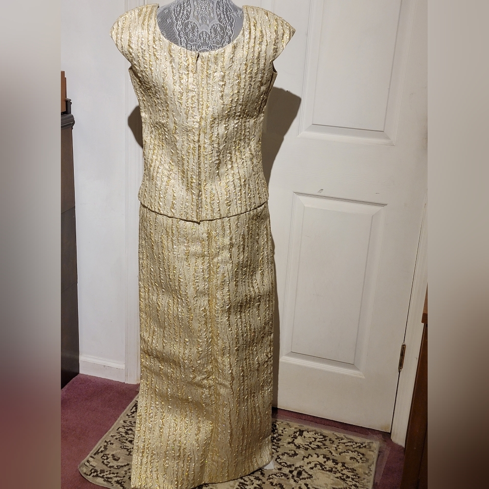 Pacific Classics Cream Gold Shimmer Long Skirt Set Sleeveless Top Size 10